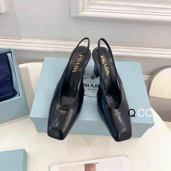 Picture of Prada Shoes _SKUPradasz35-40819176.5CMXC0203